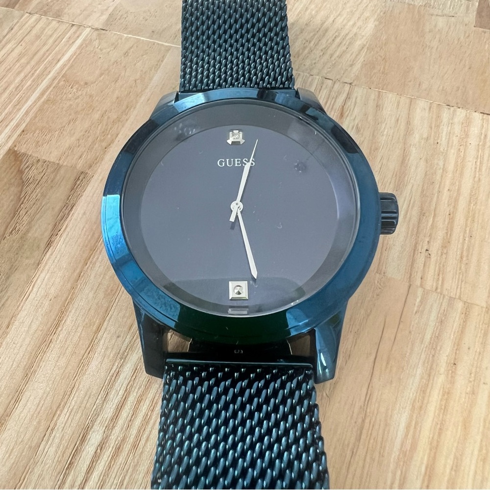 Guess steel blue metalic dress watch NEW BATTERY